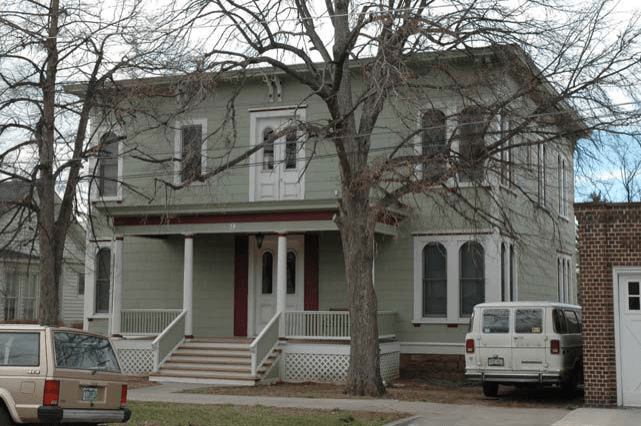 Stop No. 17: Gregg Residence
9 East Dale Street
Built 1885 Est.
Architect Unknown