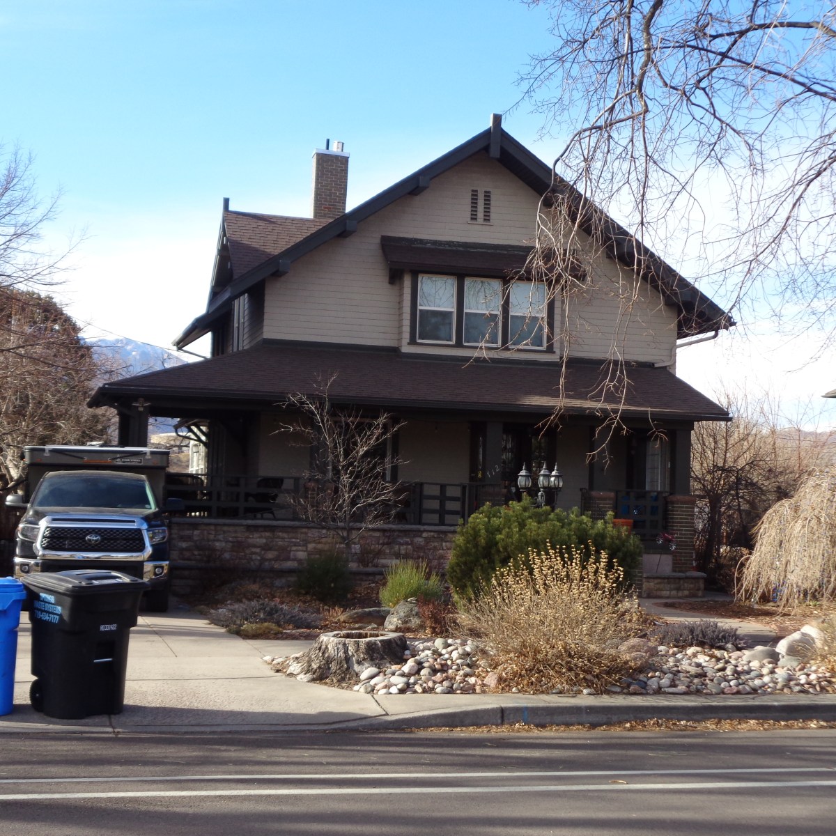 712 N Cascade&nbsp;Ave