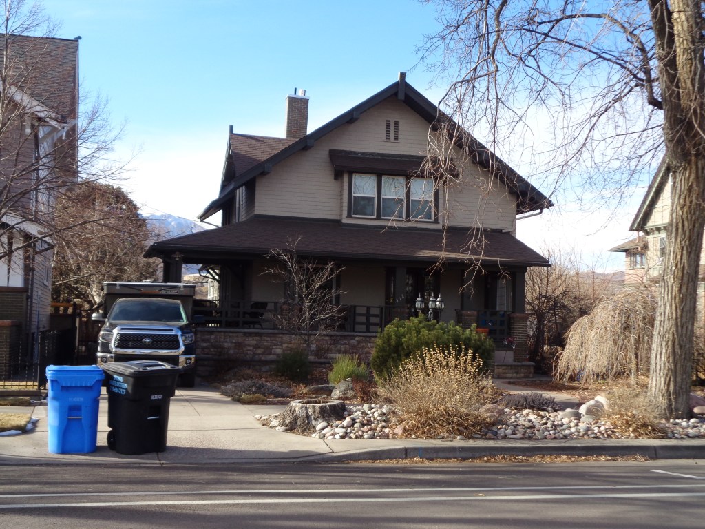 712 N Cascade&nbsp;Ave