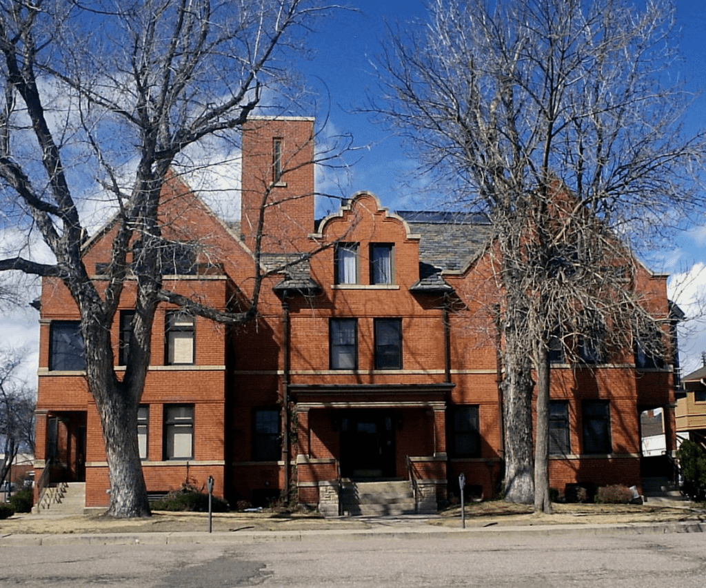 Photograph of the Colchester Flats Apartments at 501 North Tejon Street in Colorado Springs