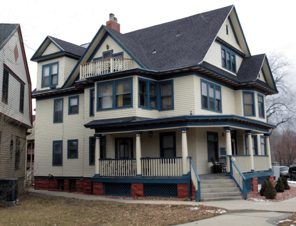 Photograph of the Mathewson Boarding House at 320 North Cascade Avenue in Colorado Springs