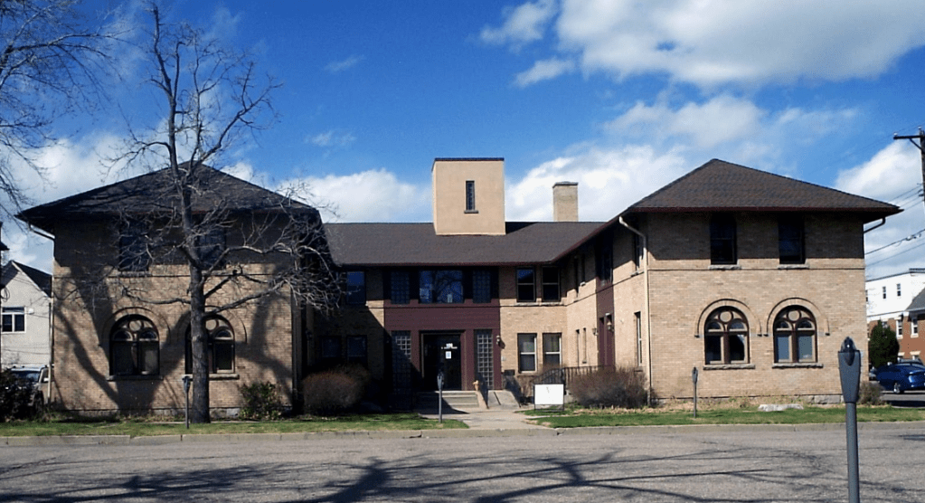 Photograph of the St. Vrain Court Apartments at 104-108 East St. Vrain Street in Colorado Springs