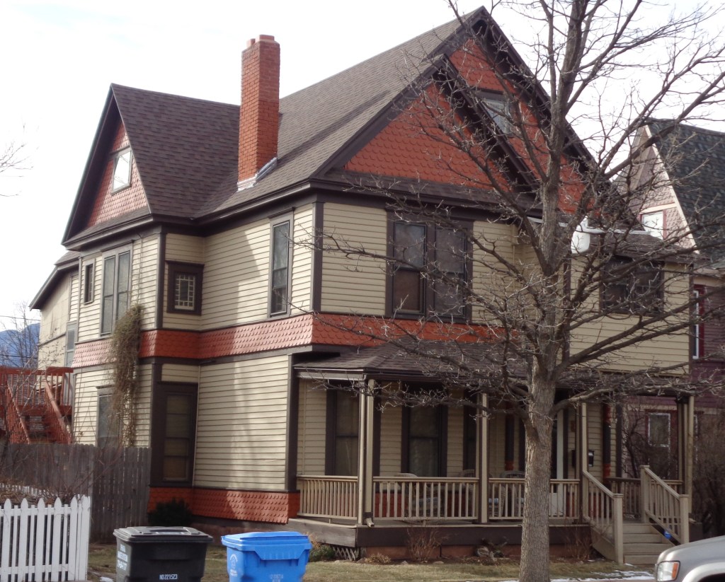 Photograph of the residence located at 321 East Monument Street, Colorado Springs, CO 80903.